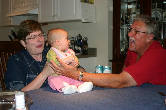 IMG_1426.JPG - The happy grandparents